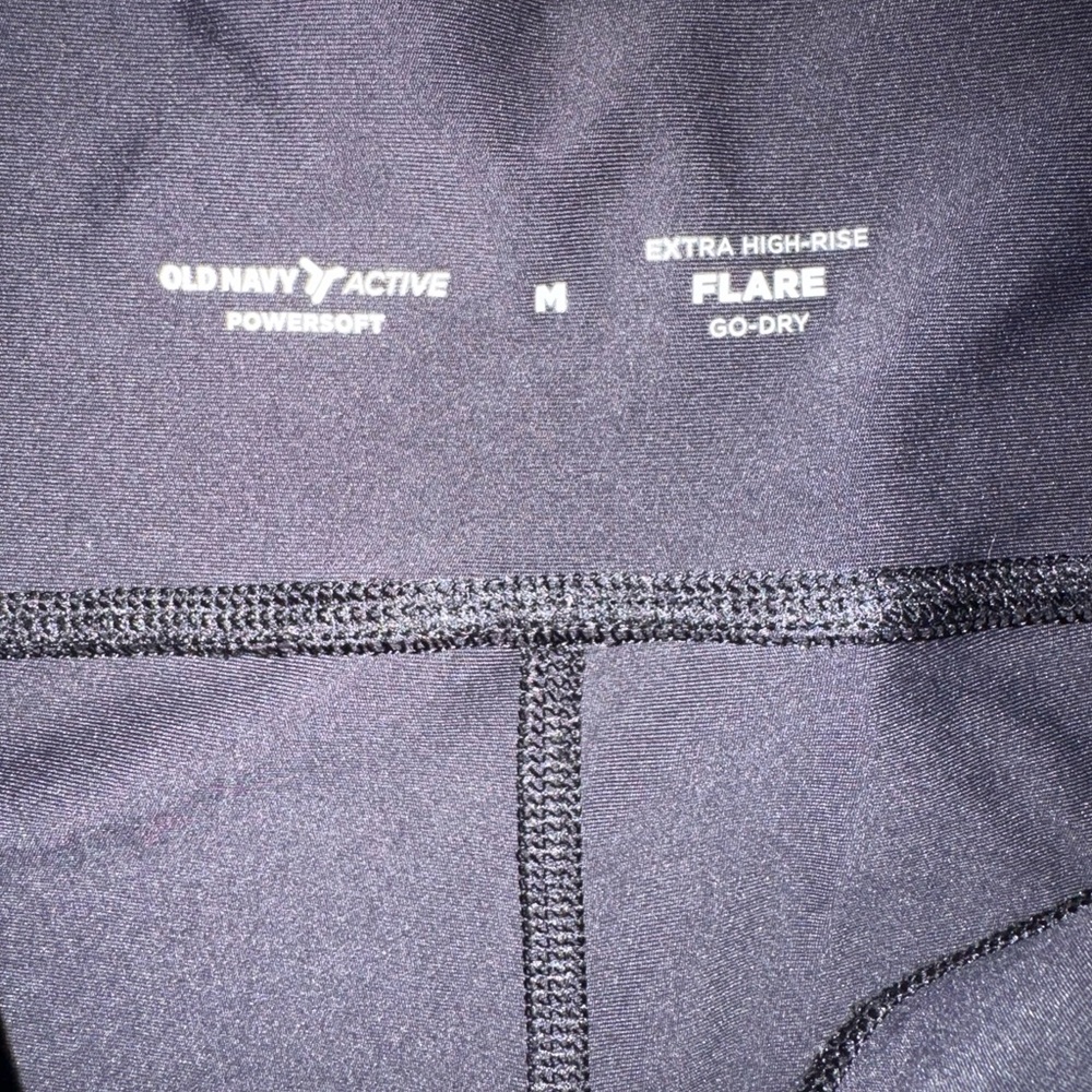 Old Navy Active Black High-Rise Flare Leggings Bundle of 2 - Picture 3 of 3